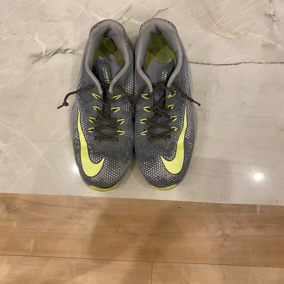 Green grey Nike air max infuriate size 7Y - Picture 8 of 11